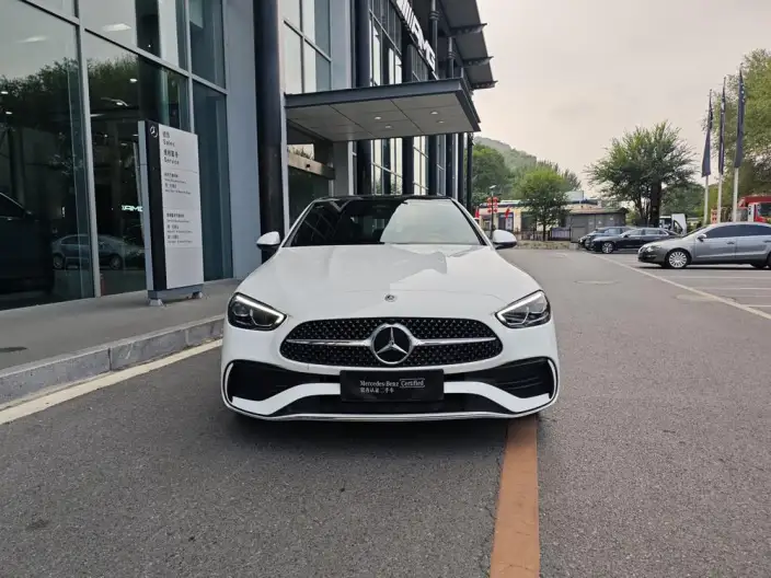 Mercedes-Benz C-Class PHEV 2022 Model C 350 eL – фото 2
