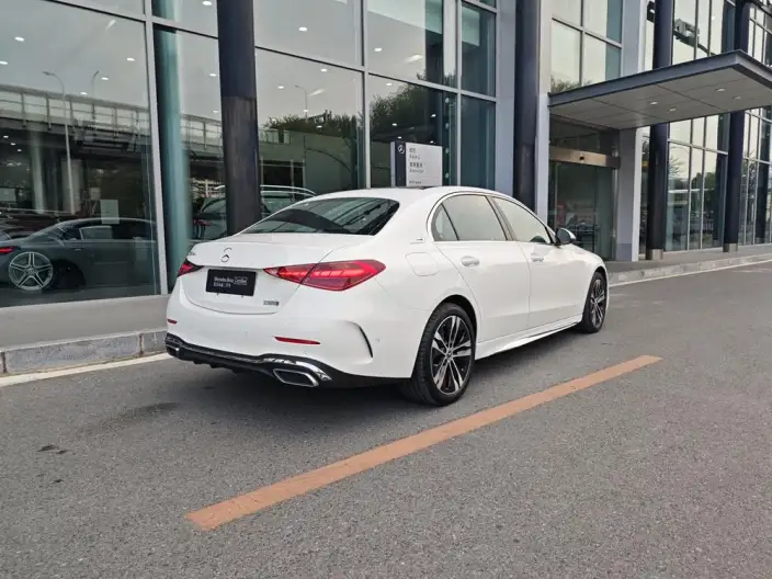 Mercedes-Benz C-Class PHEV 2022 Model C 350 eL – фото 5