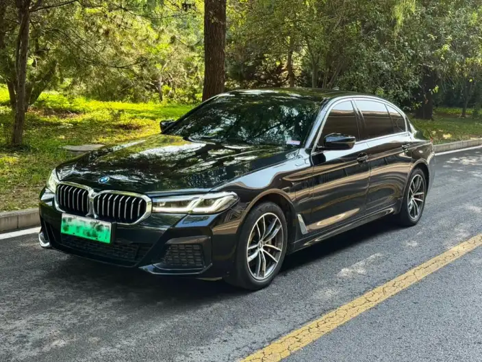 BMW 5 Series PHEV 2022 Model Facelift II 535Le M Sports Set – фото 1