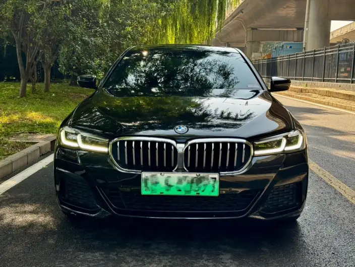 BMW 5 Series PHEV 2022 Model Facelift II 535Le M Sports Set – фото 2