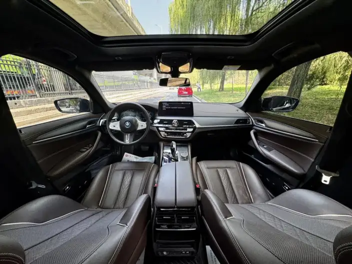 BMW 5 Series PHEV 2022 Model Facelift II 535Le M Sports Set – фото 7