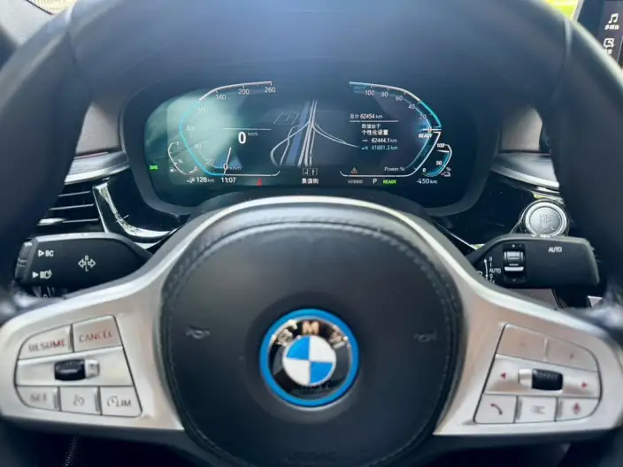BMW 5 Series PHEV 2022 Model Facelift II 535Le M Sports Set – фото 8