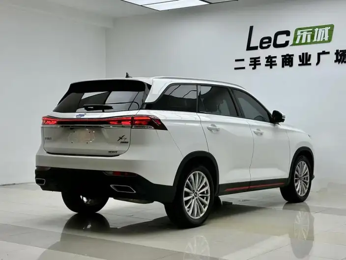 Changan Auchan X7 PLUS 2022 Model 1.5T Automatic Blue Whale Edition Exclusive Model – фото 6