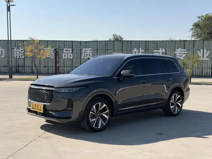 Li Auto ONE 2021 Model Extended Range 6 seat Edition – фото 1