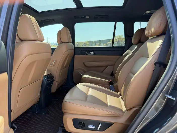 Li Auto ONE 2021 Model Extended Range 6 seat Edition – фото 9