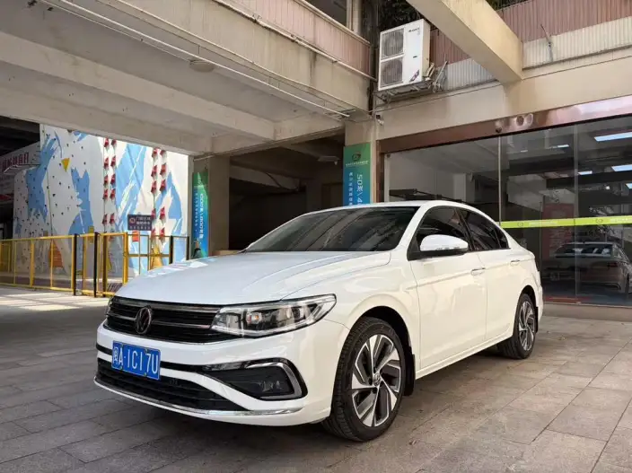 Volkswagen Bora 2024 Model 200TSI DSG Zhixing PRO Edition – фото 1