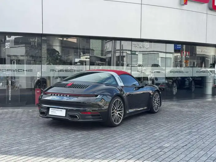 PORSCHE 911 2022 Model Targa 4 3.0T – фото 6