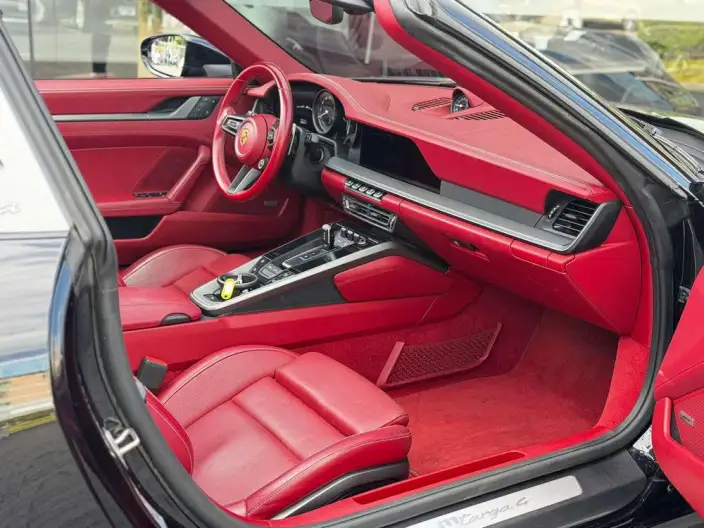 PORSCHE 911 2022 Model Targa 4 3.0T – фото 9