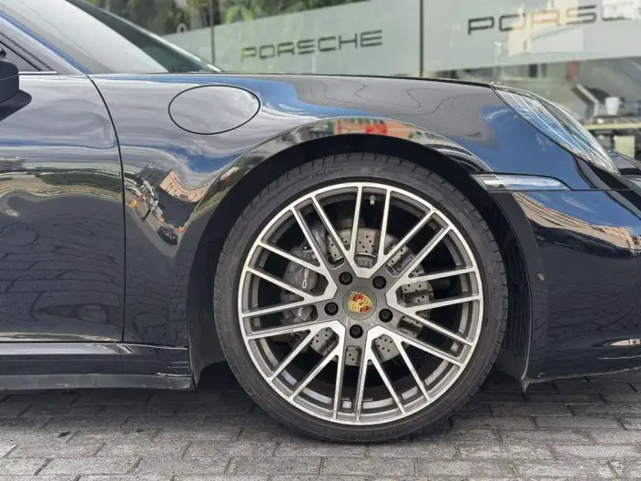 PORSCHE 911 2022 Model Targa 4 3.0T – фото 10