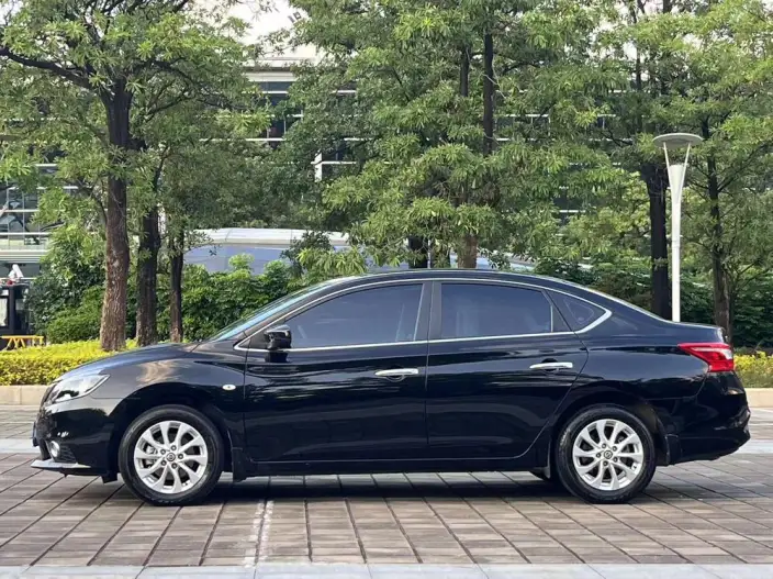 Nissan Sylphy 2021 Model Classic 1.6 XL CVT Deluxe Edition – фото 3