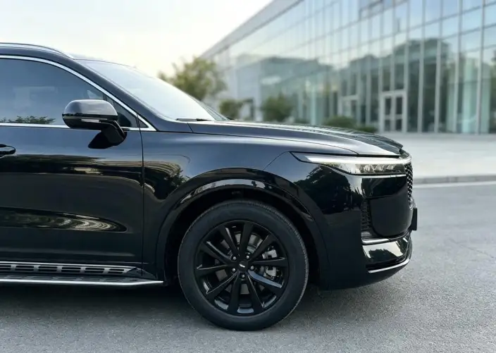 Li Auto ONE 2021 Model Extended Range 6 seat Edition – фото 6