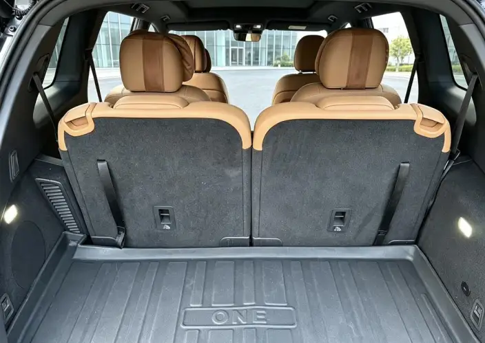 Li Auto ONE 2021 Model Extended Range 6 seat Edition – фото 10