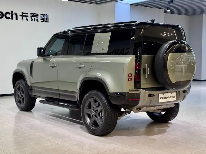 Land Rover Defender 2024 Model 110 3.0T P400 X-Dynamic HSE – фото 4