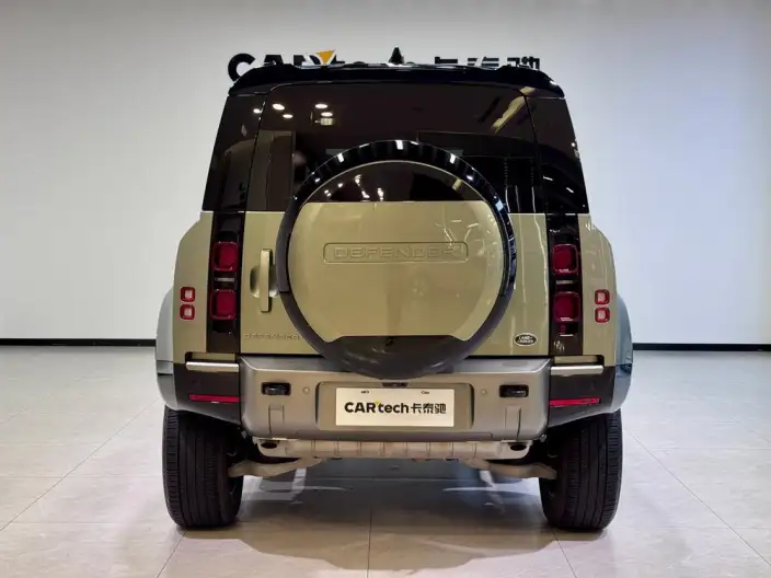 Land Rover Defender 2024 Model 110 3.0T P400 X-Dynamic HSE – фото 5