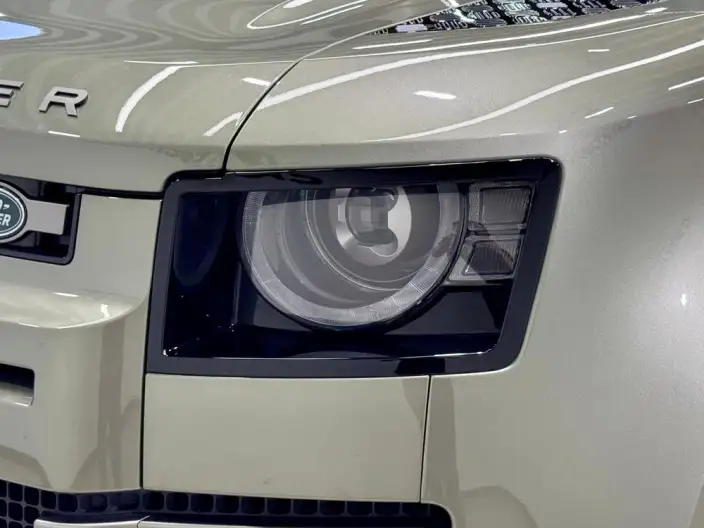 Land Rover Defender 2024 Model 110 3.0T P400 X-Dynamic HSE – фото 9