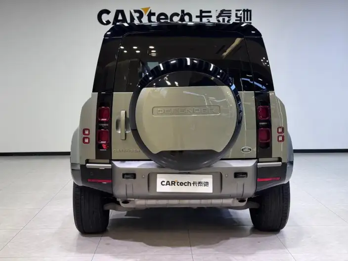 Land Rover Defender 2024 Model 110 3.0T P400 X-Dynamic HSE – фото 6