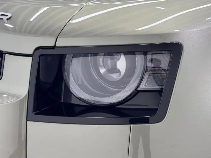 Land Rover Defender 2024 Model 110 3.0T P400 X-Dynamic HSE – фото 9