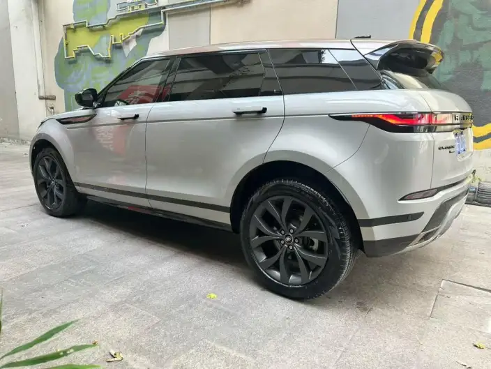 Range Rover Evoque 2022 Model Aurora L 249PS Collins Bronze Special Edition – фото 5
