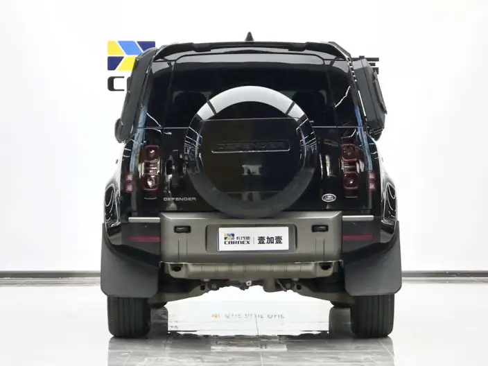 Land Rover Defender 2025 Model 110 3.0T P400 HSE X-Dynamic – фото 3