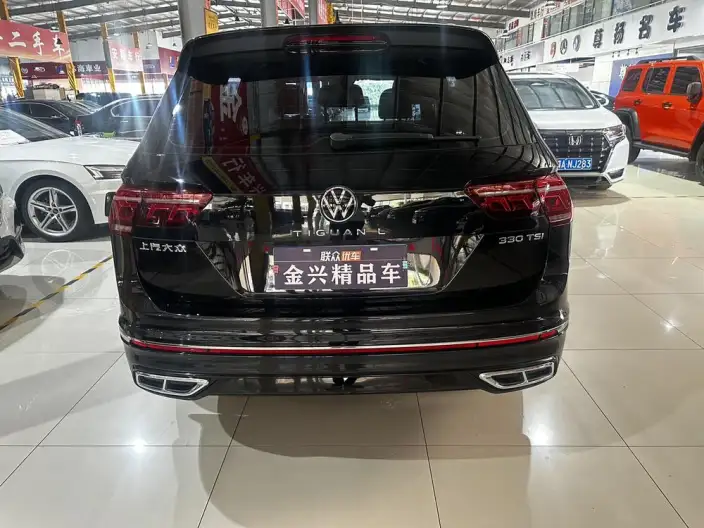 Volkswagen Tiguan L 2022 Model 330TSI Automatic 2WD R-Line Enjoy the version more – фото 5