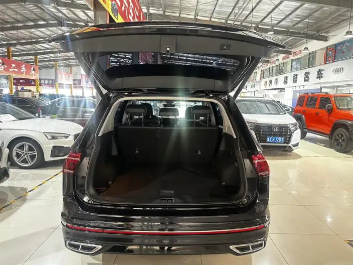 Volkswagen Tiguan L 2022 Model 330TSI Automatic 2WD R-Line Enjoy the version more – фото 10