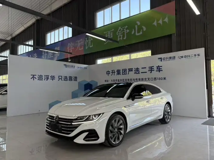 Volkswagen CC 2024 Model 380TSI Eye-catching version – фото 1