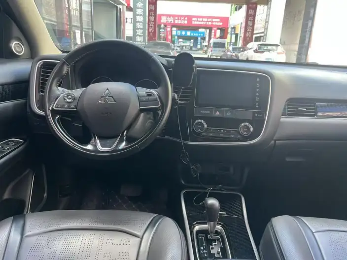 Mitsubishi Outlander 2021 Model Facelift 2.0L 2WD Smooth Ride Edition 5 seat – фото 7