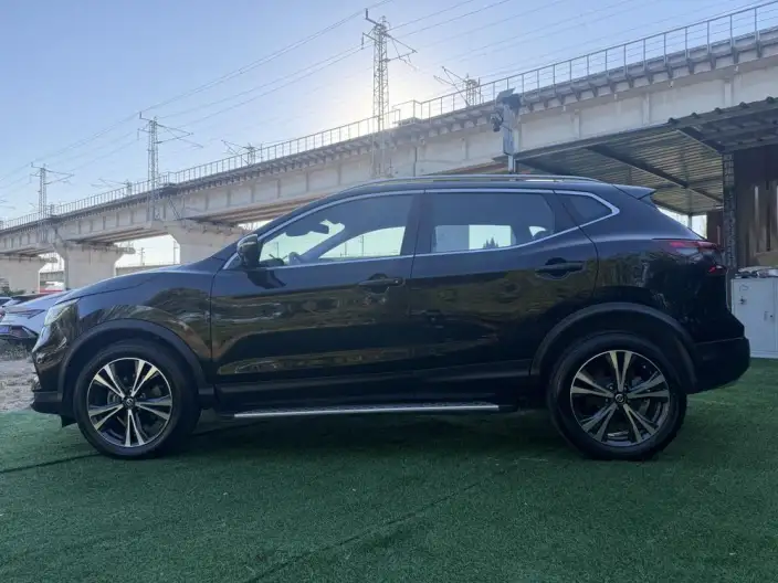 Nissan Qashqai 2022 Model 2.0L XV Prem. Deluxe Edition – фото 4