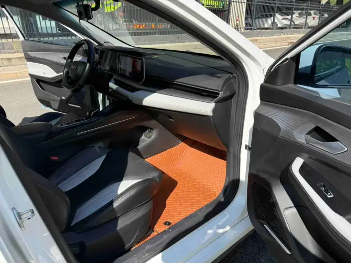 Geely Binrui 2024 Model Geely Binrui COOL 1.5T DCT Champion Edition – фото 6
