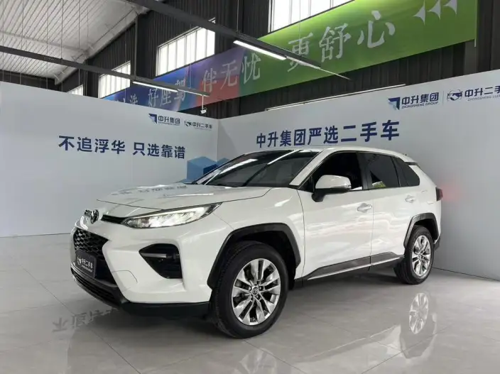 Toyota Wildlander 2022 Model 2.0L 2WD Deluxe Edition – фото 1