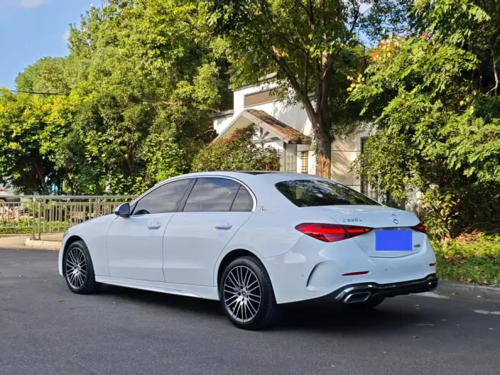 Mercedes-Benz C-Class 2024 Model C 260 L Sports Edition – фото 4
