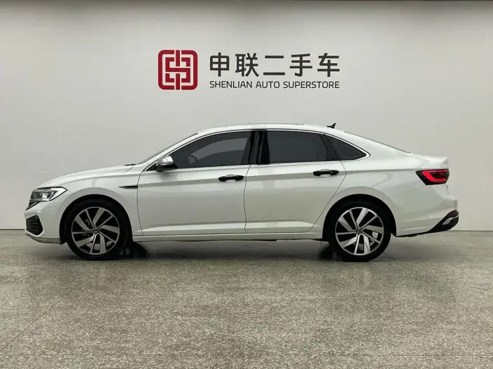 Volkswagen Sagitar 2025 Model 300TSI DSG Beyond Edition – фото 3