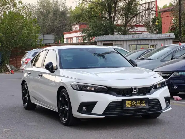 Honda Civic 2023 Model HATCHBACK 240TURBO CVT Extremely sharp version – фото 3