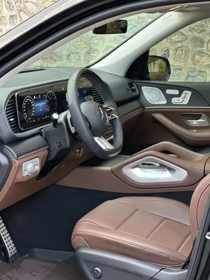 Mercedes-Benz GLS 2024 Model GLS 450 4MATIC Fashion Model – фото 8