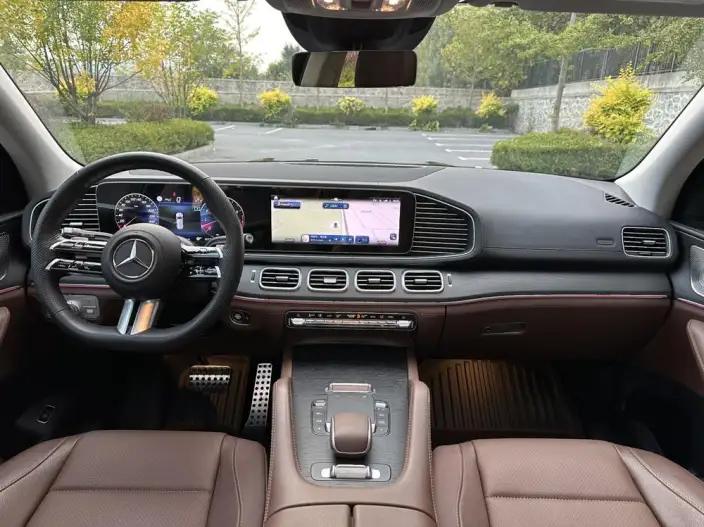 Mercedes-Benz GLS 2024 Model GLS 450 4MATIC Fashion Model – фото 10