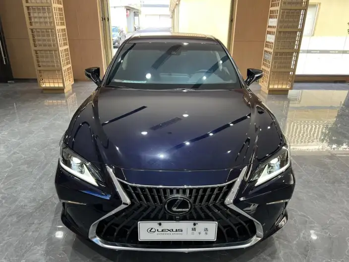 Lexus ES 2021 Model 200 Superior Edition – фото 2