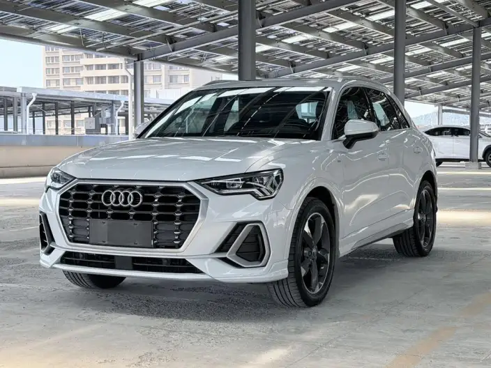 AUDI Q3 2022 Model 35 TFSI Fashion Dynamic Model – фото 1