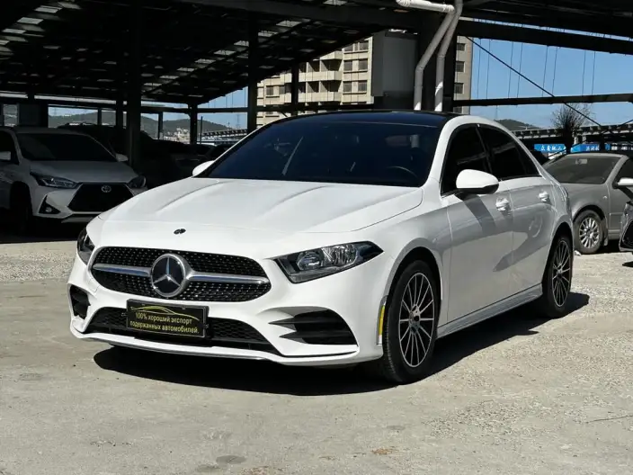 Mercedes-Benz A-class 2022 Model Facelift A 180 L Sports sedan – фото 1