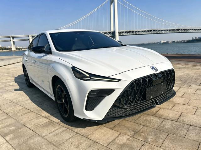 MG5 Scorpio 2022 1.5T Trophy Sport Luxury – фото 3