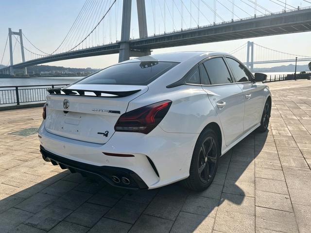 MG5 Scorpio 2022 1.5T Trophy Sport Luxury – фото 4