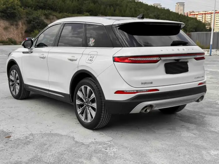 Lincoln Corsair 2022 Model 2.0T 2WD Exclusive Edition – фото 4