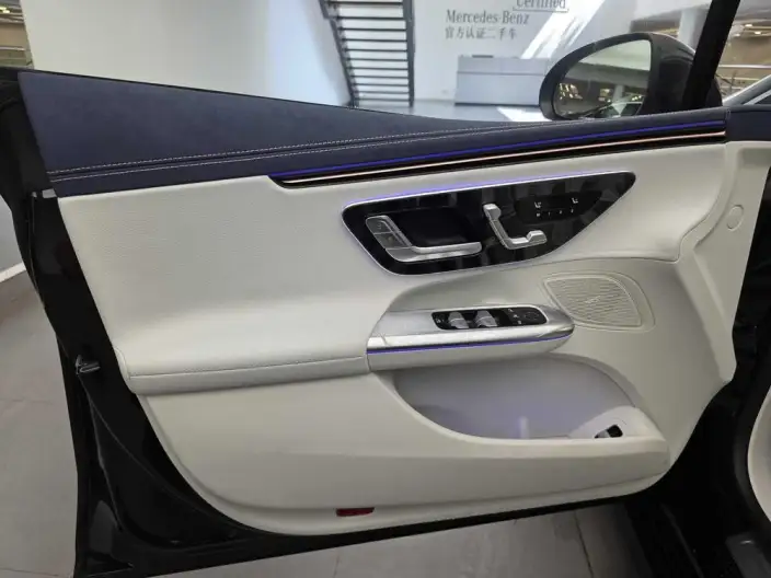 Mercedes-Benz EQE 2025 Model EQE 500 4MATIC Pioneer Edition – фото 5