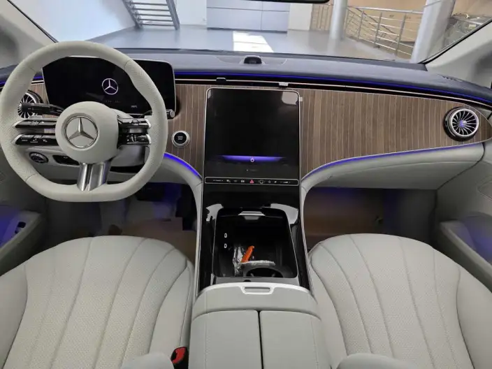 Mercedes-Benz EQE 2025 Model EQE 500 4MATIC Pioneer Edition – фото 6