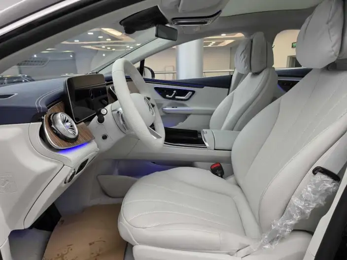 Mercedes-Benz EQE 2025 Model EQE 500 4MATIC Pioneer Edition – фото 9