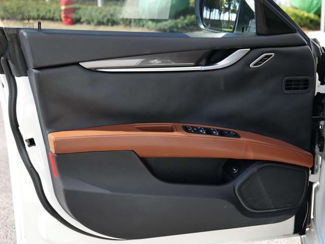 Maserati Ghibli 2014 3.0T Base – фото 13