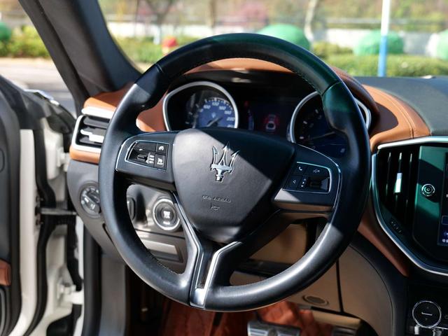 Maserati Ghibli 2014 3.0T Base – фото 22