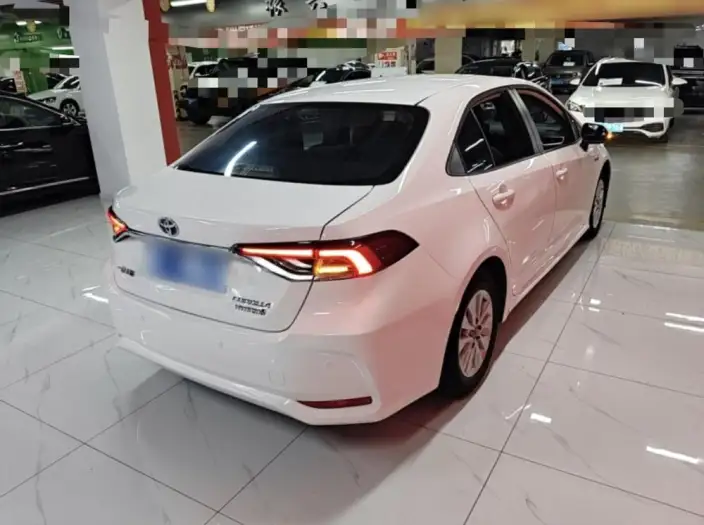 Toyota Corolla 2024 Model Intelligent Hybrid 1.8L E-CVT Pioneer Edition – фото 4