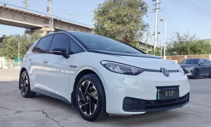 Volkswagen ID.3 2023 Model L Class Model Pure Smart Edition – фото 3
