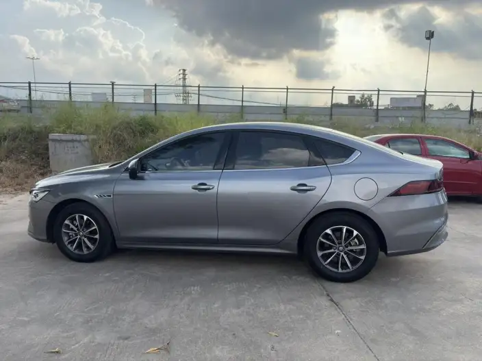 BYD Qin PLUS DM 2024 Model Honor Edition DM-i 55KM Leading Model – фото 4
