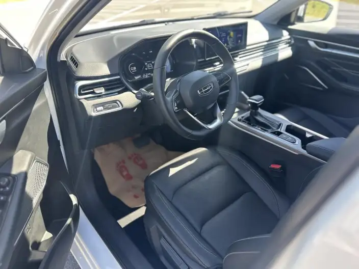 Geely Emgrand 2022 Model No. 4 Gen 1.5L CVT Noble Model – фото 6